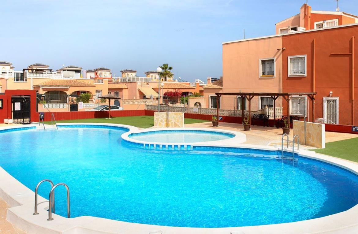 Bungalow La Herrada ลอส มอนเตสซินอส ภายนอก รูปภาพ